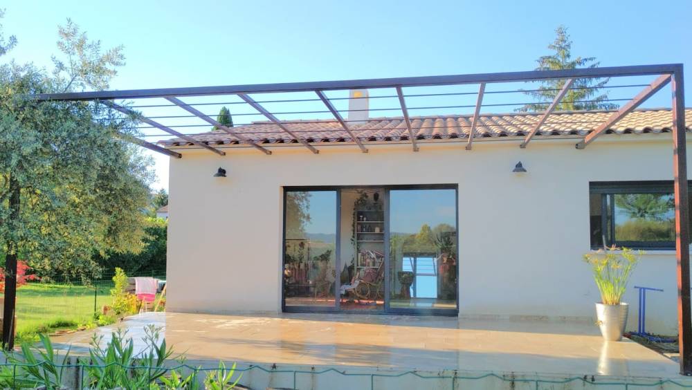 Pergola effet rouillé à Lauris