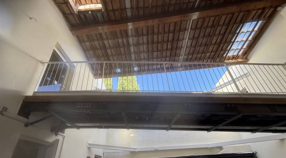 Garde-corps et passerelle, Pivot Panda, hotel blanqui à Marseille - Grande