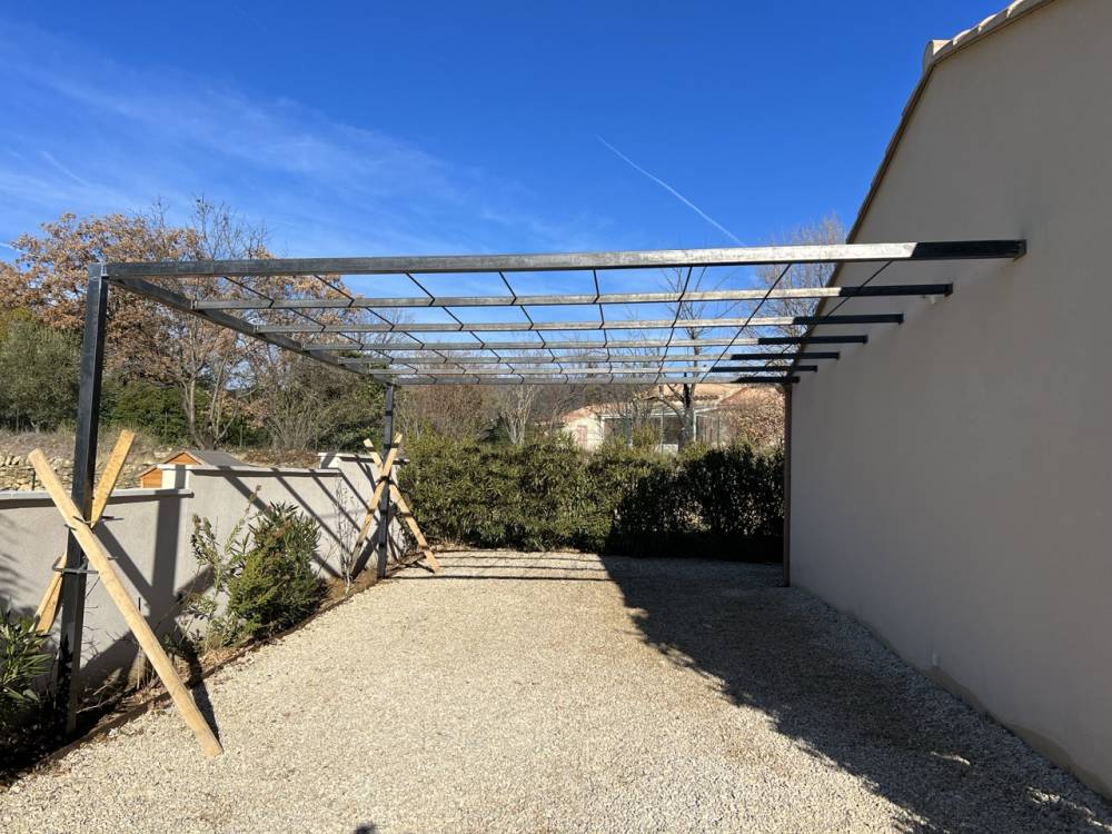 Carport Brut à Lauris - Grande