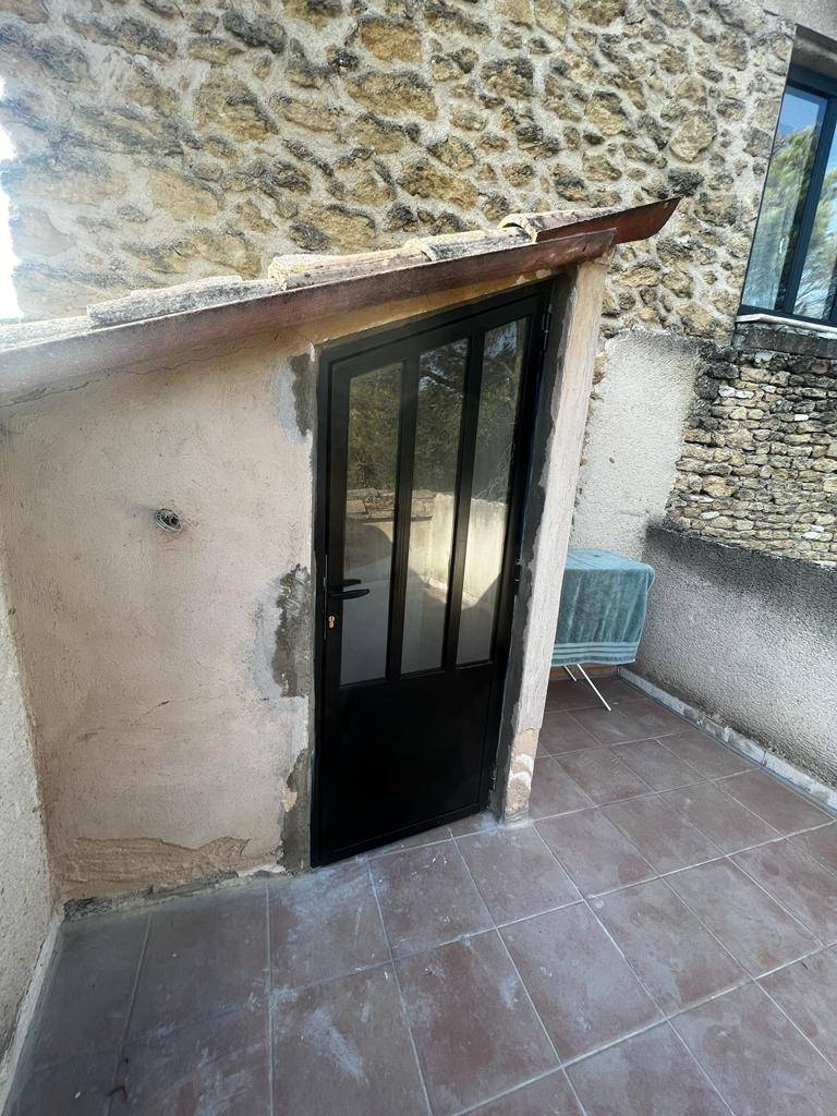 Porte verrière, à Puget
