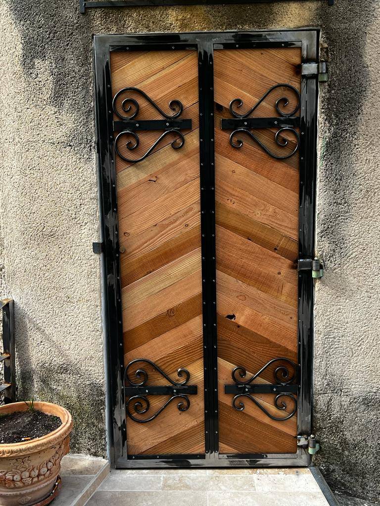 Porte Cadenet