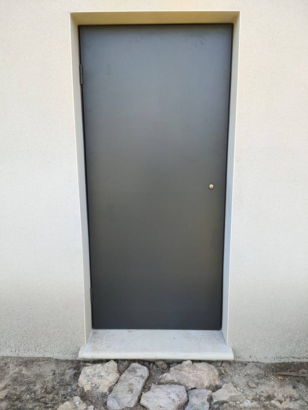 Porte de garage thermolaquée à Joucas