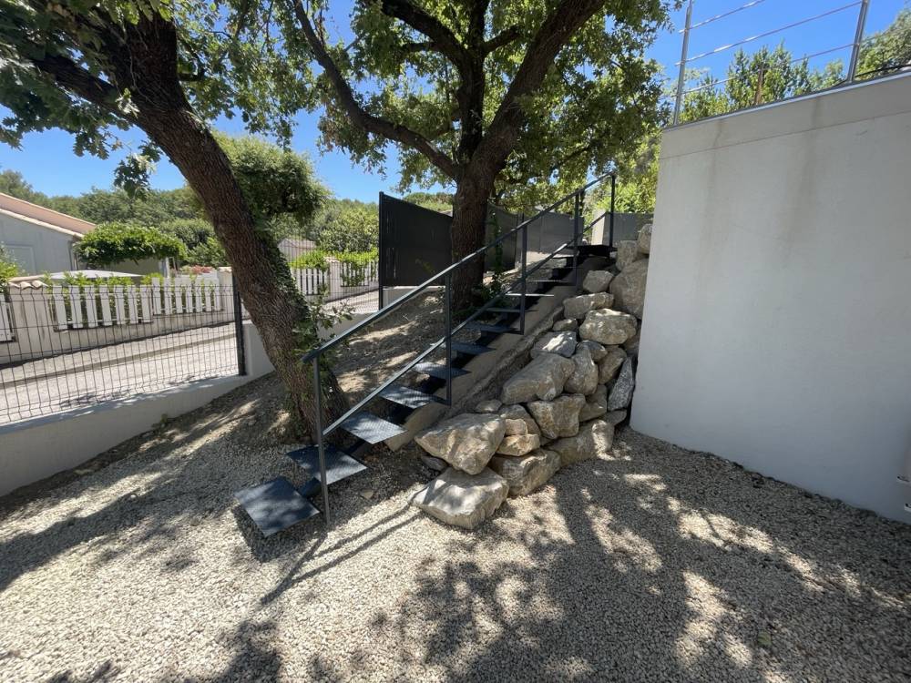 Escalier et garde-corps, thermolaqué à La Roque d'Anthéron - Grande