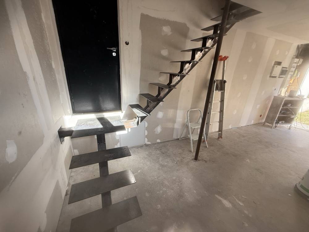 Escalier quart tournant brut à Puyvert - Grande