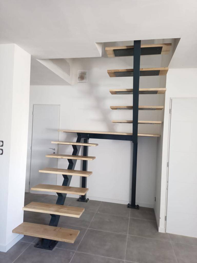 Escaliers, double quarts tournants, à la Motte d'Aigues