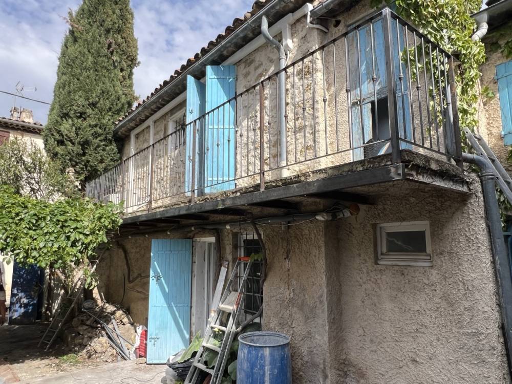 Garde-corps brut, à Lauris - Grande