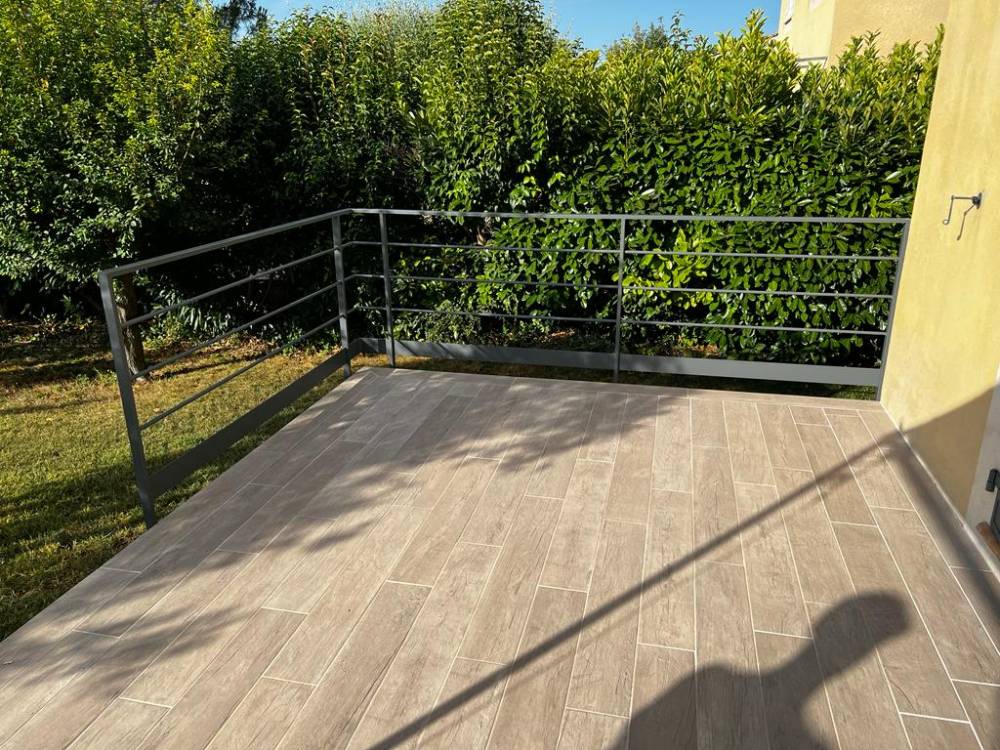 Garde-corps thermolaqué, à Pertuis