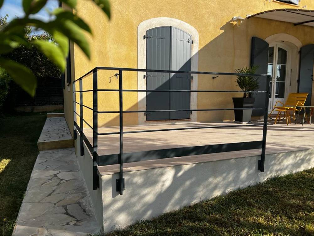 Garde-corps thermolaqué à Pertuis