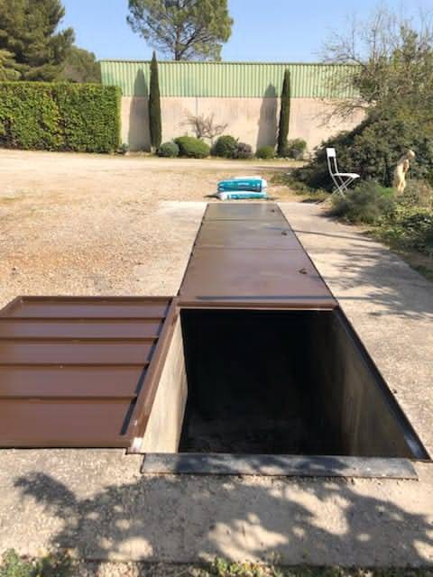 Trappes pour fosse, à Mérindol